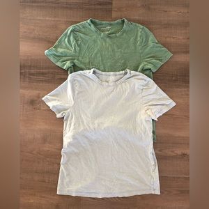 2 universal threads tees